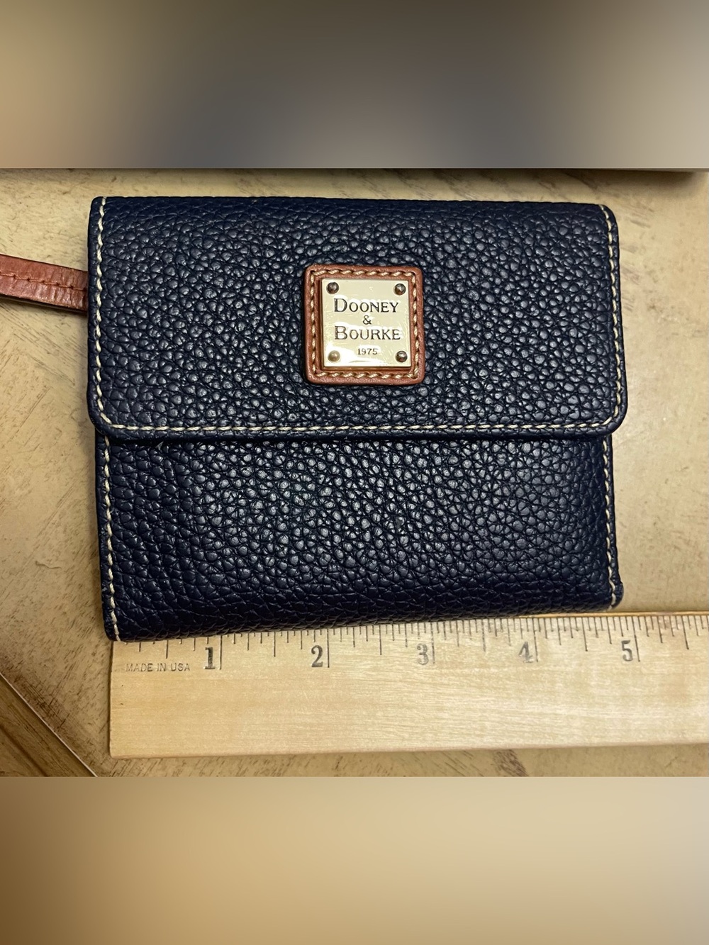 Dooney & Bourke Navy Pebbled Leather Wallet with Tan Trim and Red Interior. - Picture 2 of 10